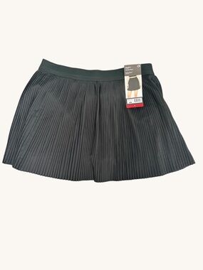 GAP Black Pleated Skater Skirt